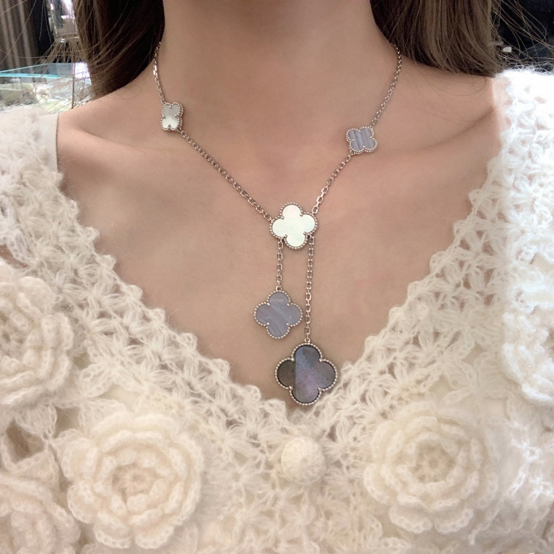 [⭐JeweliWhal]CLOVER MOP CHALCEDONY NECKLACE SILVER 6 MOTIF