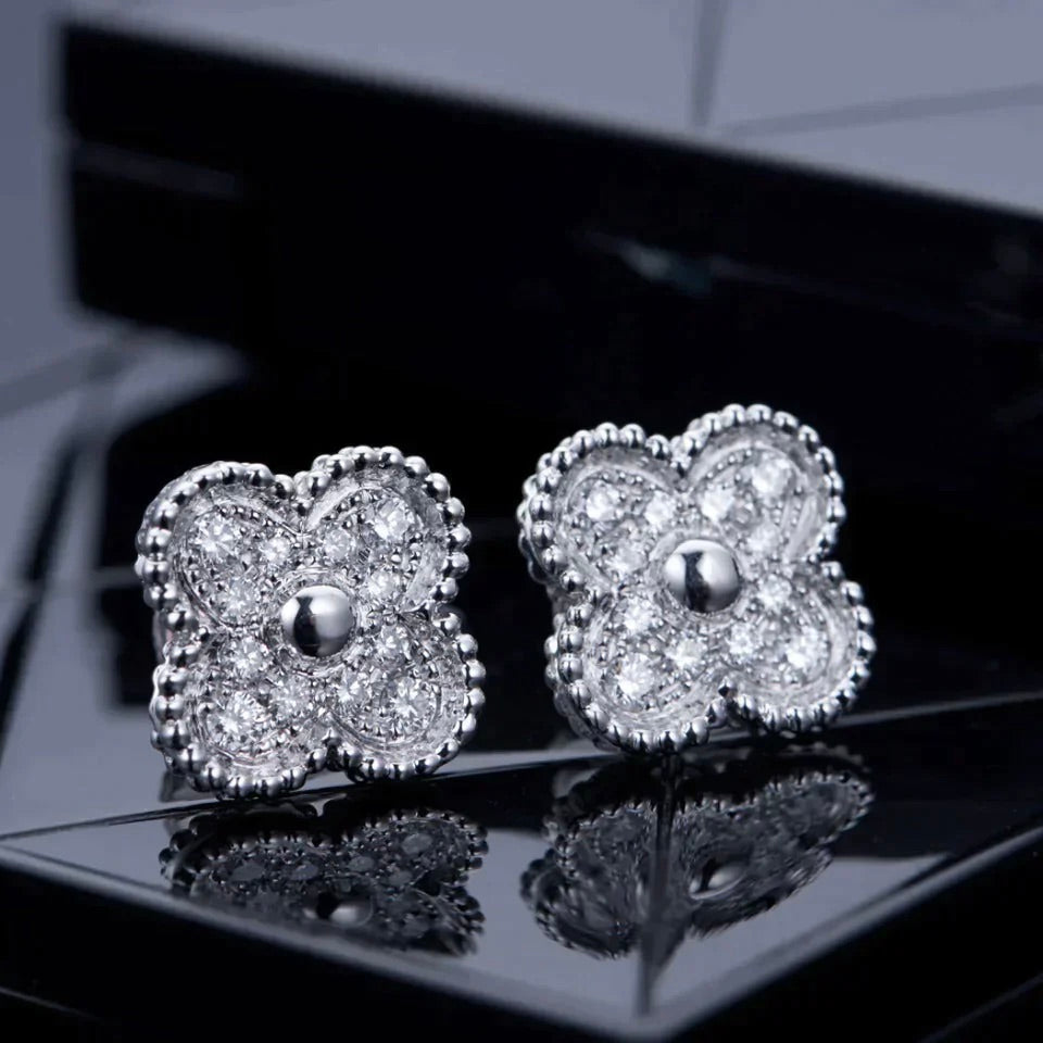 [⭐JeweliWhal] أقراط مسمارية ألماسية بتصميم CLOVER 1 MOTIFS من الفضة