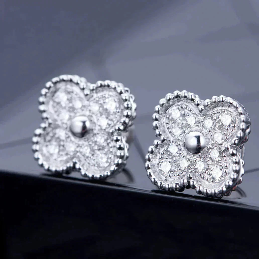 [⭐JeweliWhal] أقراط مسمارية ألماسية بتصميم CLOVER 1 MOTIFS من الفضة