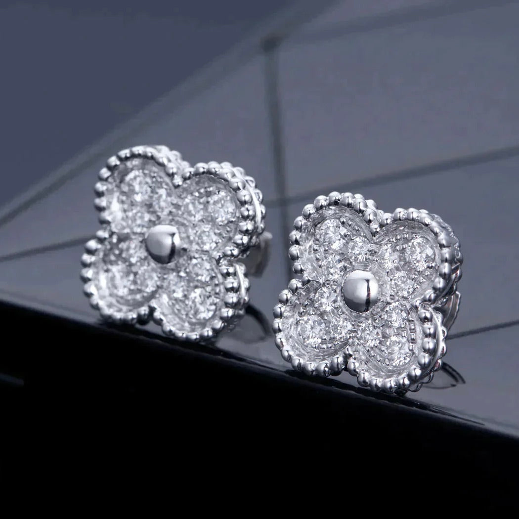 [⭐JeweliWhal] أقراط مسمارية ألماسية بتصميم CLOVER 1 MOTIFS من الفضة