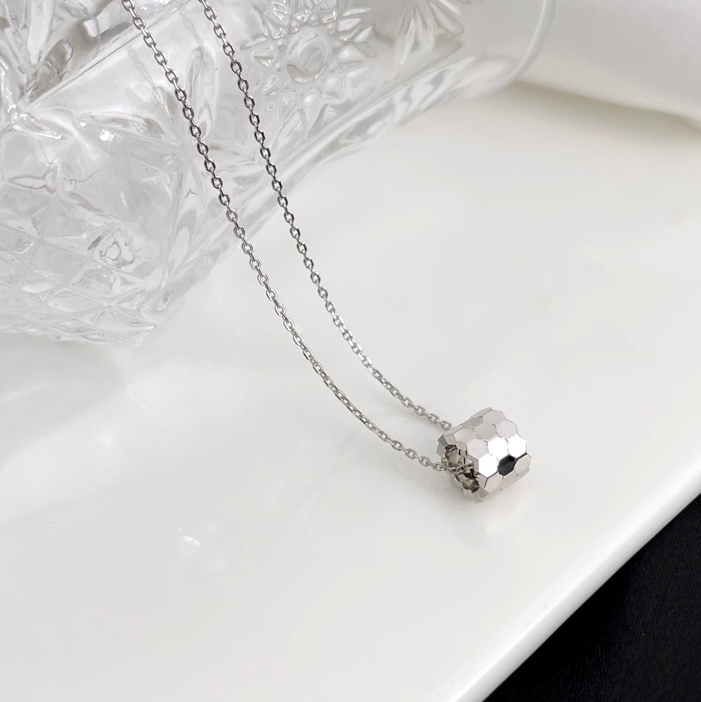 [⭐JeweliWhal]BEE MINI NECKLACE