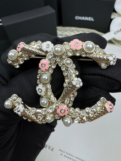 [⭐JeweliWhal]26C Pink-White Enamel Ice Cream Cone Double C Brooch