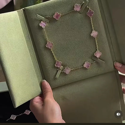 [⭐JeweliWhal Jewellery] Pink Necklace with Ten Clover Designs