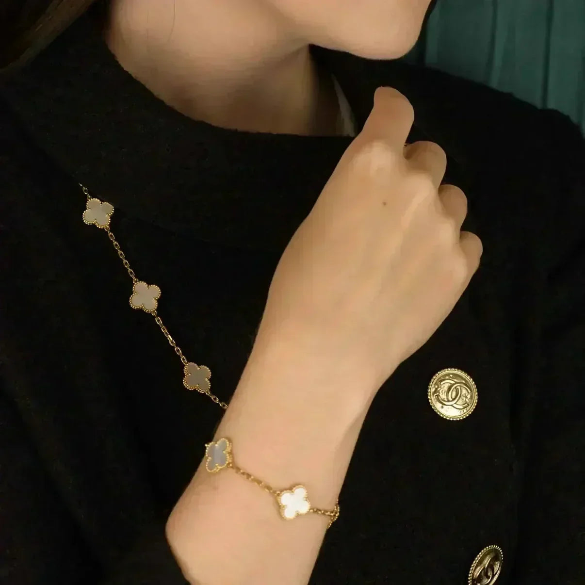 [⭐JeweliWhal]CLOVER WHITE PEARL MOP 5 MOTIF BRACELET COLLECTION