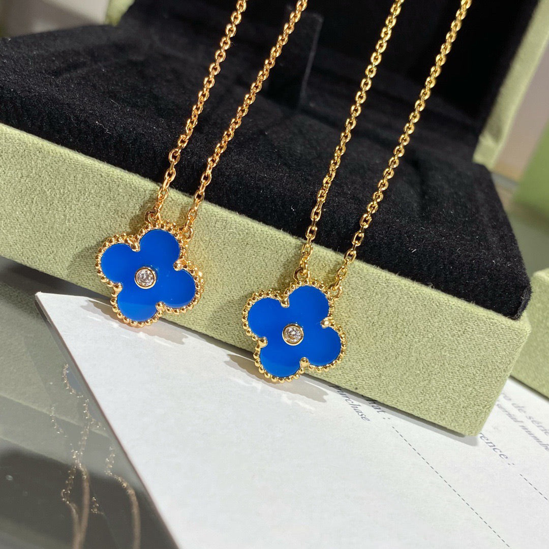 [⭐JeweliWhal]CLOVER 15MM DIAMOND AND BLUE AGATE NECKLACE