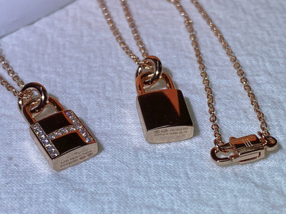 [⭐JeweliWhal]HM ADVANCED NICHE LOCK HEAD NECKLACE DIAMONDS