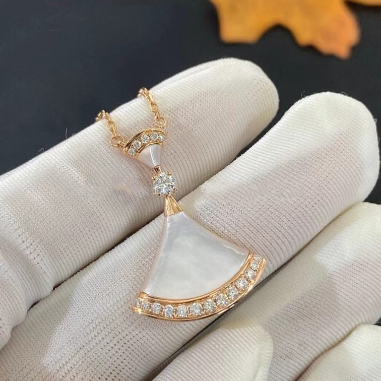 [⭐JeweliWhal]DREAM NECKLACE MOP PINK GOLD DIAMOND