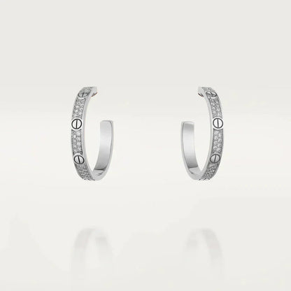 [⭐JeweliWhal] أقراط أذن دائرية فضية بتصميم LOVE DIAMOND