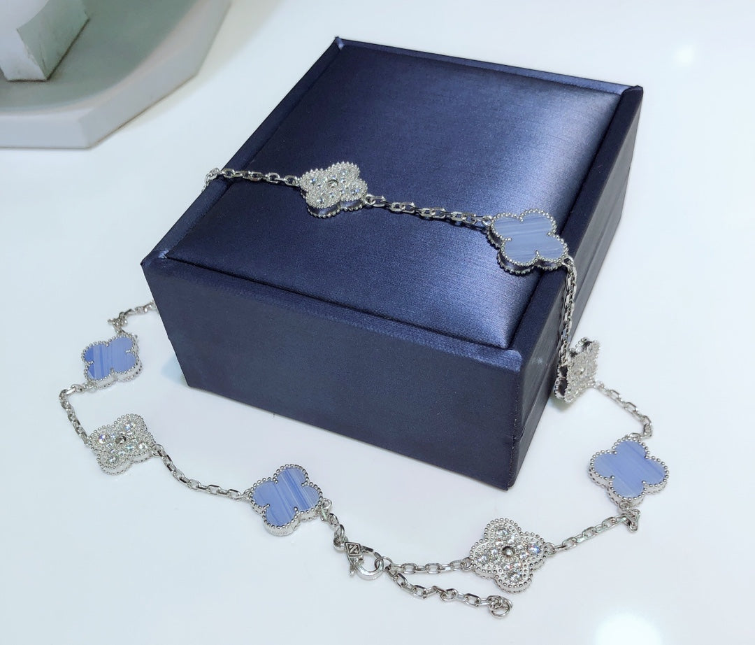 [⭐JeweliWhal]CLOVER 10 MOTIFS CHALCEDONY DIAMONDS SILVER NECKLACE